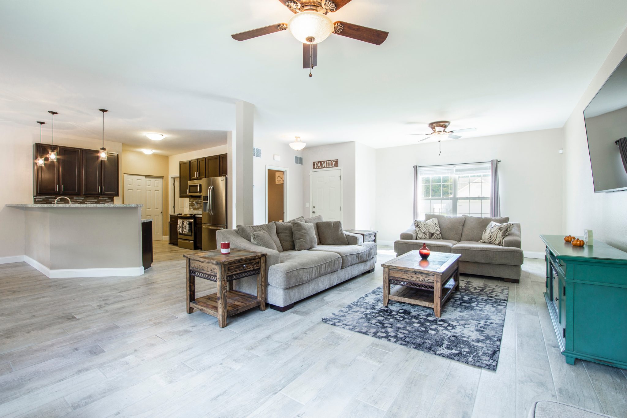 architecture-contemporary-couch