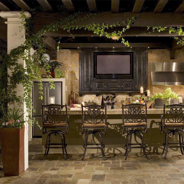 Beautiful Patio Bar