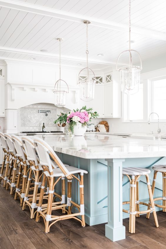 large sized kitchen island design