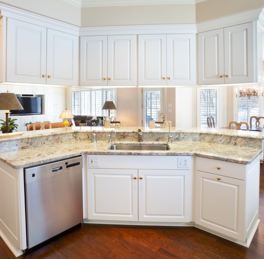 traditional rectangular shape kitchen