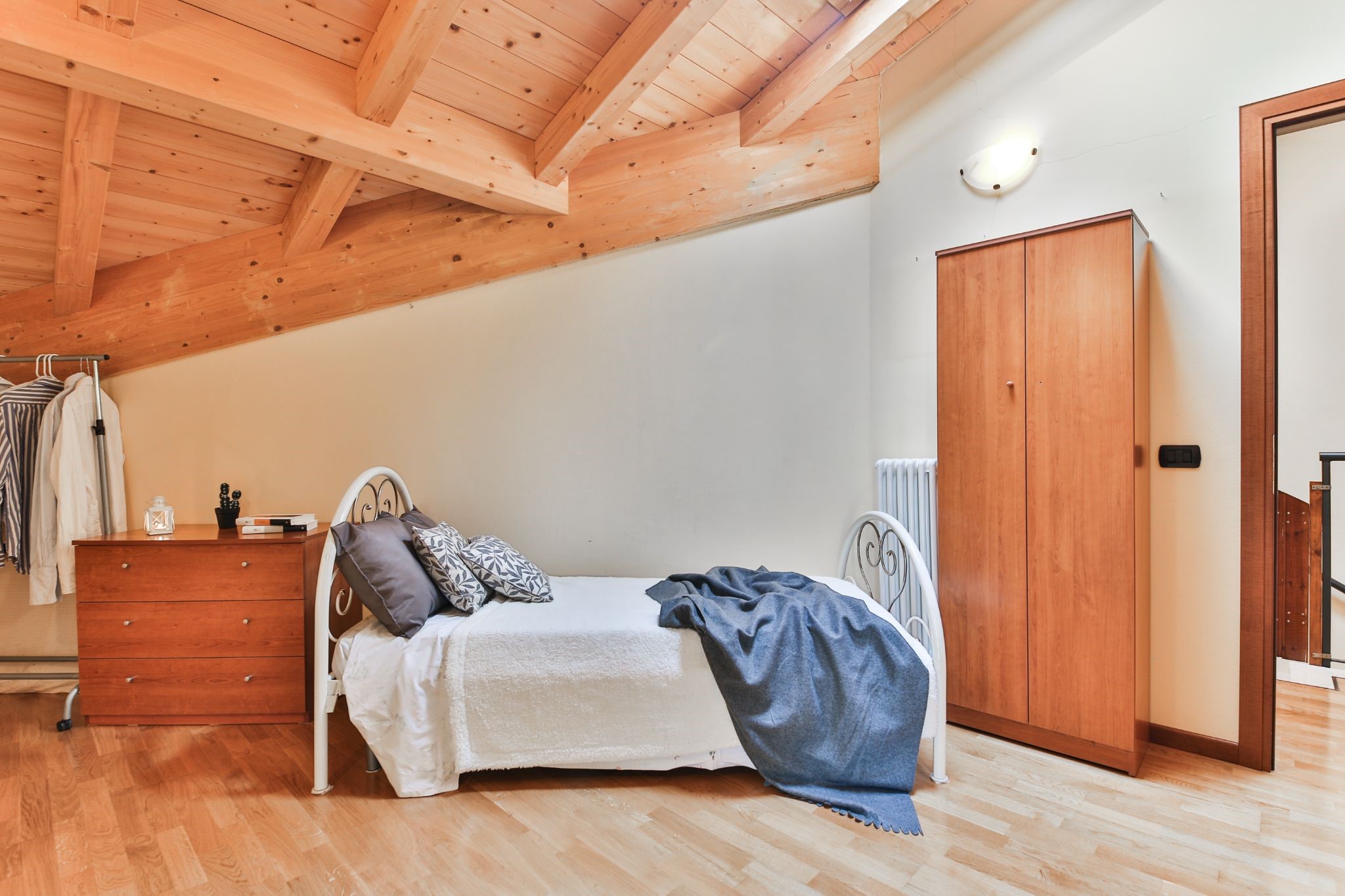 wooden rustic bedroom
