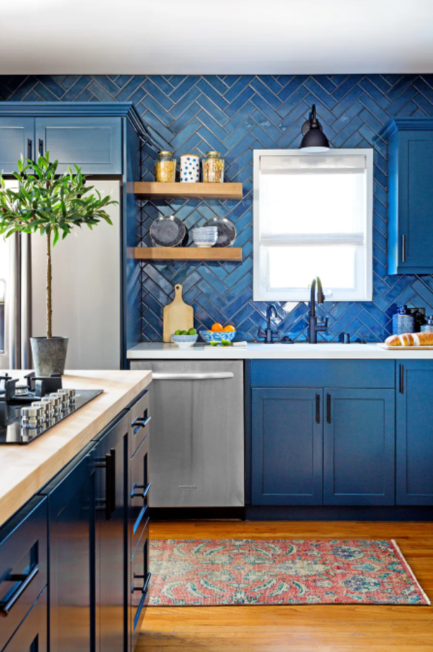 chevron patterns - kitchen backsplash