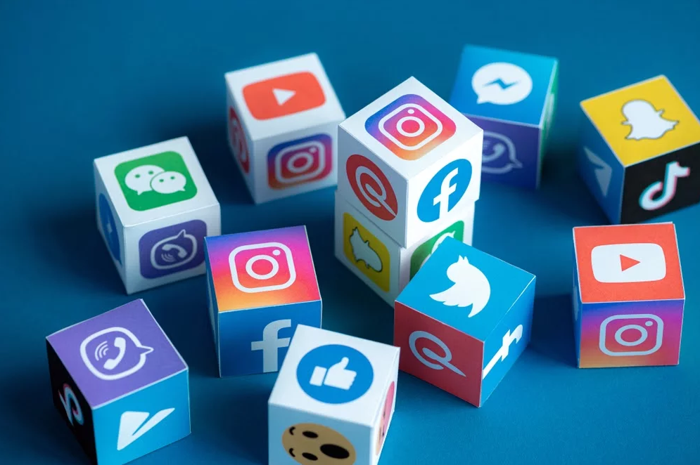 social media to get local interior design clients
