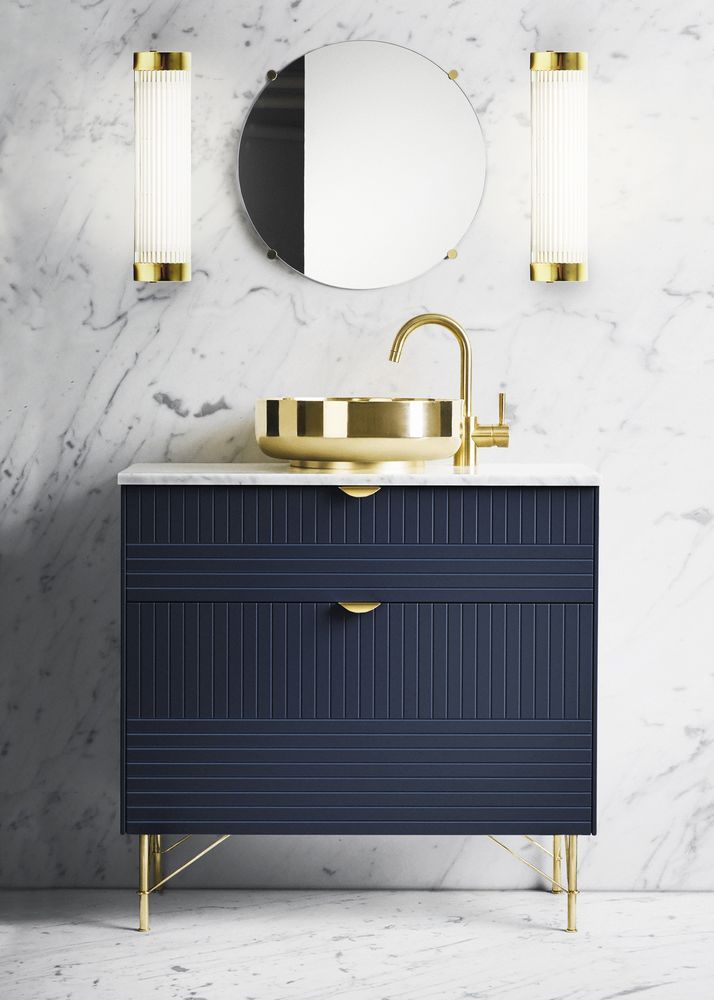 metallic touches for bathroom decor ideas