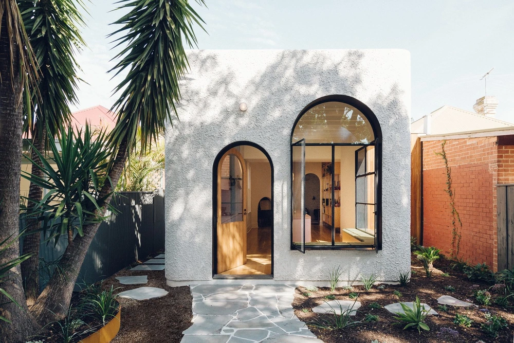 10 Effective Ways To Incorporate Arches Into Your Home Interior Design