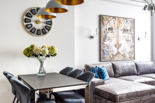Best-wall-decor-idea-1-Use-it-as-a-blank-canvas