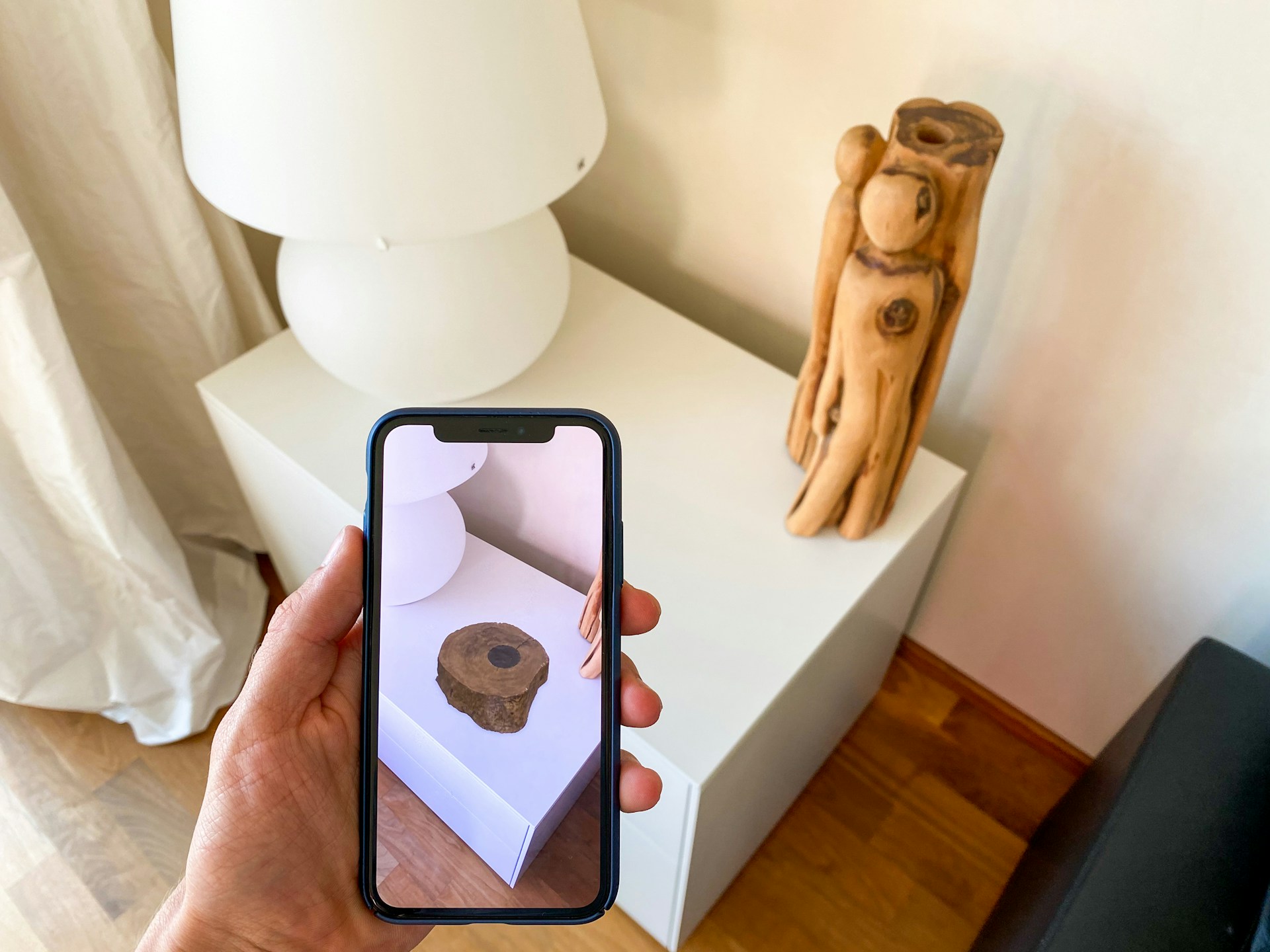 How to Use Augmented Reality to Enhance Customer Experience in Interior Design?